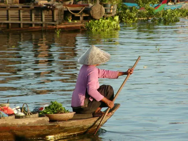 湖で逞しく生活する人々を見学できるトレンサップ湖【カンボジア】
