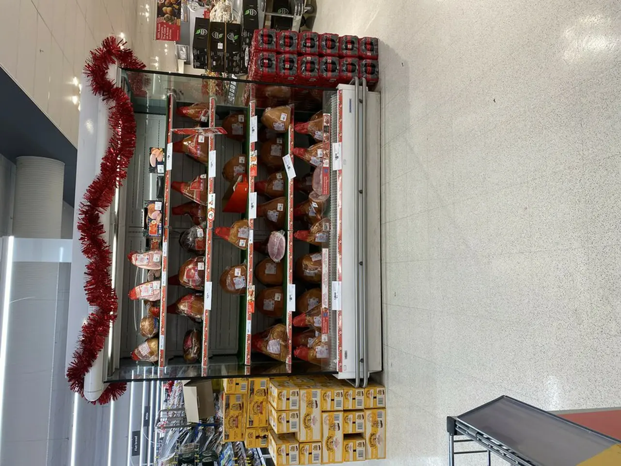 スーパーなどでクリスマス前になると売り出される巨大ハム