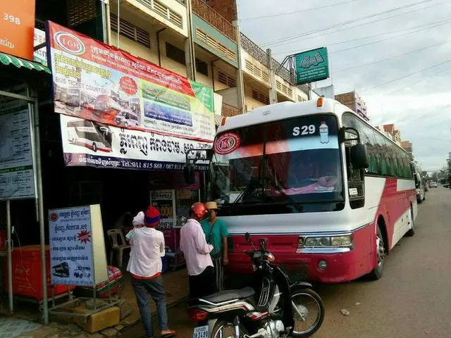 長距離移動はバス移動が主流【カンボジア】