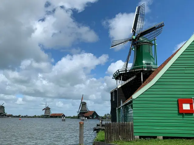 これぞオランダの風景！風車が見られる『ザーンセスカンス』【オランダ】