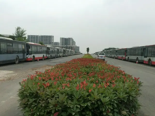 中国の発展の裏側。バスの墓場【中国】