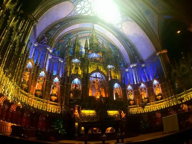 モントリオールで味わうノートルダム聖堂の圧倒的な美しさ【カナダ・モントリオール】