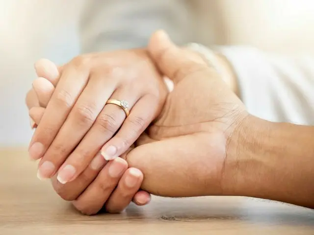 「新型コロナで結婚するカップルが消えた」…中国のダイヤモンド需要「急減」