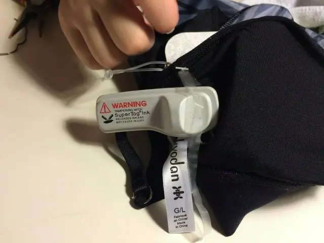 セキュリティタグの取り外しにご注意【カナダ】
