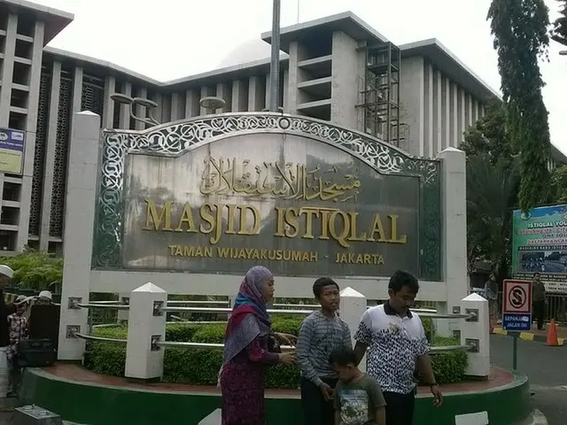 必見！インドネシア ジャカルタにある、巨大モスクMasjid Istiqlal（イスティクラル・モスク）で異文化に触れる【インドネシア】