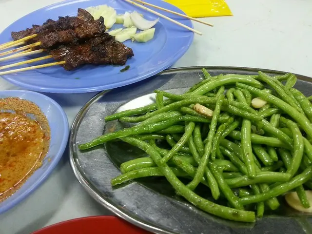 マレーシア  Jalan Alorで食べるララスープ＆サテ【マレーシア】