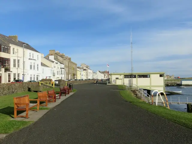 北アイルランドの美しい港町ポートラッシュを旅する【イギリス】