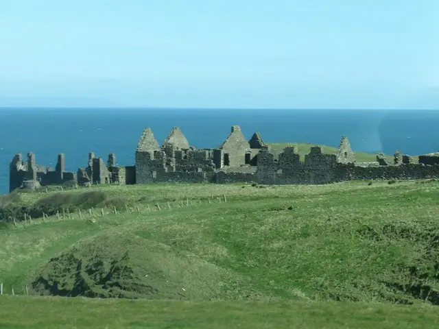 バスに揺られて楽しむ北アイルランド最北端の旅【イギリス】