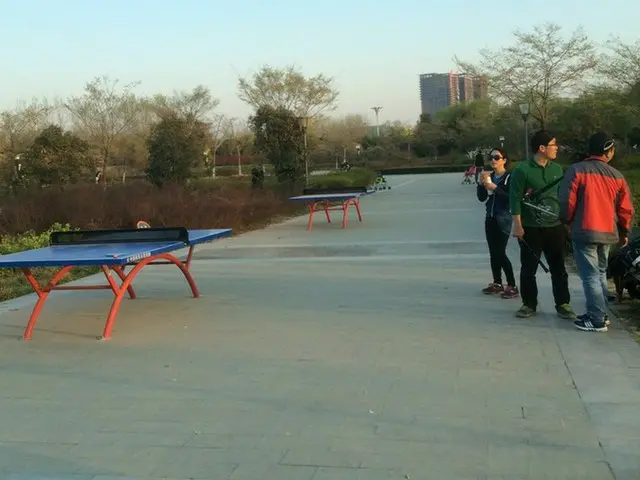 屋内競技なのに公園でできる卓球【中国】
