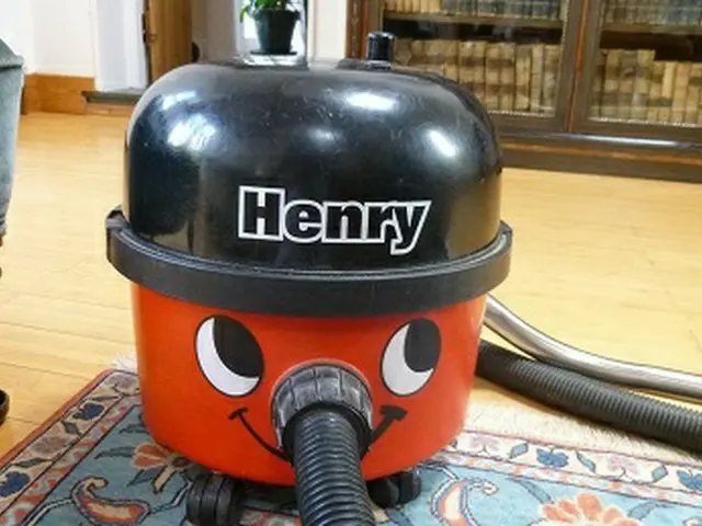 イギリスでは根強い人気の掃除機ヘンリーくん【イギリス】