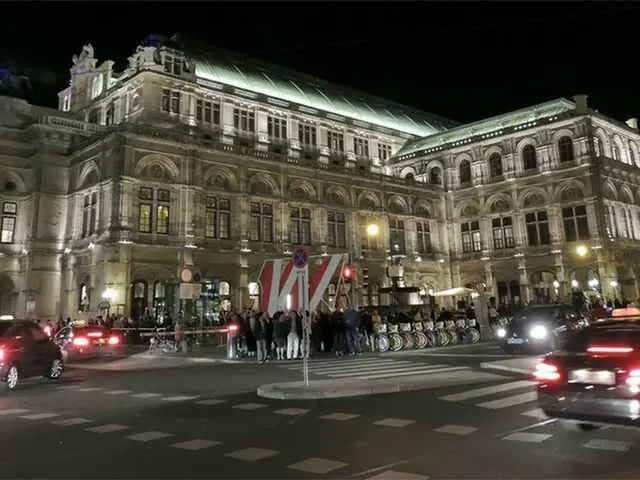 ウィーンのオペラ座で、本物のオペラが4ユーロで見れちゃう！？【オーストリア】