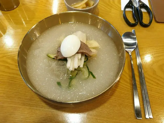 箸とスプーンは使い分ける　これが韓国のテーブルマナー【韓国】