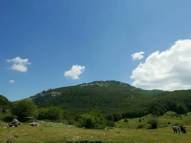 バジリカータ州でのトレッキング！「神々の庭園」と名づけられた頂上を目指して【イタリア】