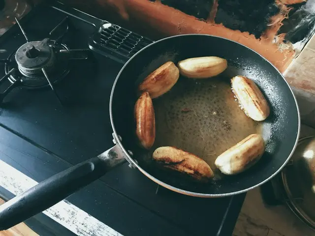 田舎あるある！おやつの定番焼きバナナ【フィリピン】