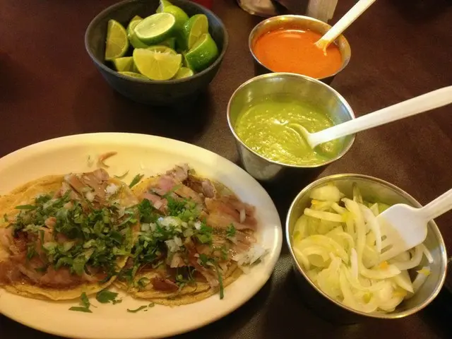 美味しいタコス屋は地下鉄の駅のそば【メキシコ】