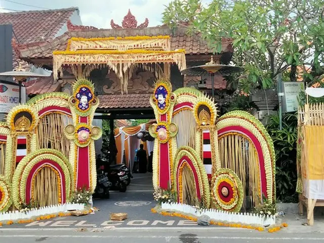 正装で食べてお祝い！バリ島の結婚式【インドネシア】