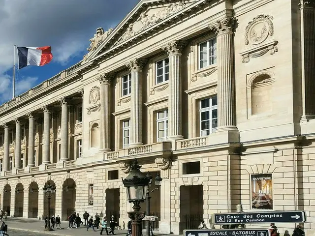 パリの新しい観光名所「Hôtel de la Marine」【フランス】