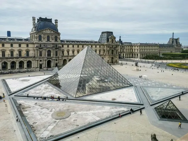 ルーヴル美術館が夜間営業を再開【フランス】