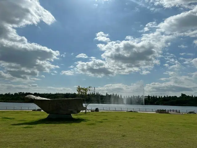 旅行者も住民もみんなが癒される一山湖水公園【韓国】