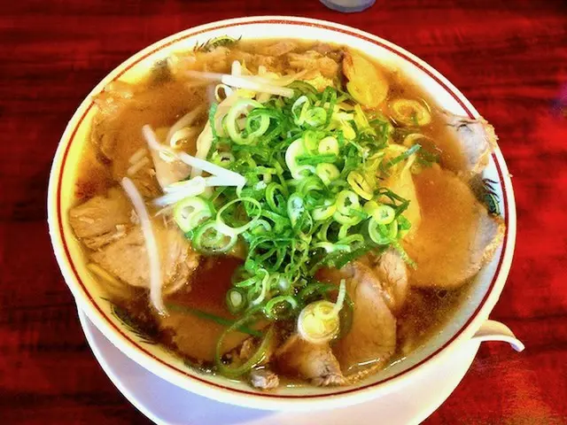 京都駅周辺おすすめラーメン店11選！行列店・老舗・ミシュラン・自家製麺