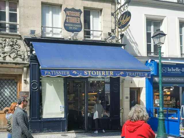 パリ最古のパティスリー「ストレー」【フランス】