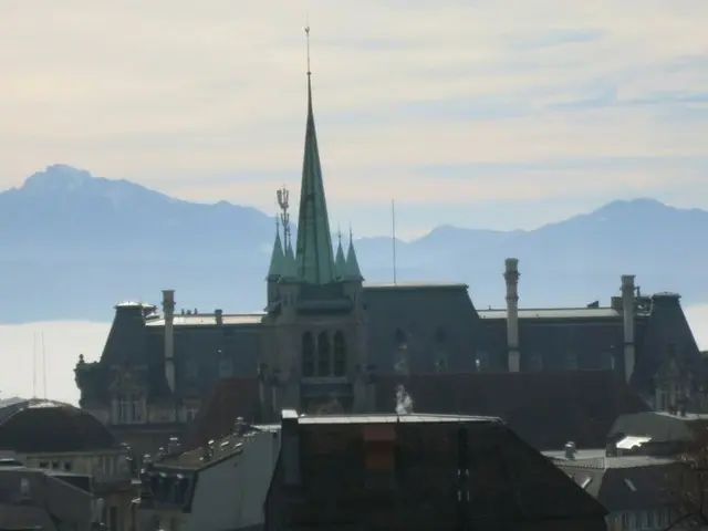 スイス・レマン湖周囲の旅〜古都ローザンヌの旧市街地を散策する【スイス】