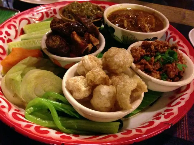タイ版料理の鉄人の店フアンムアンチャイで、北タイ料理を味わおう【タイ】