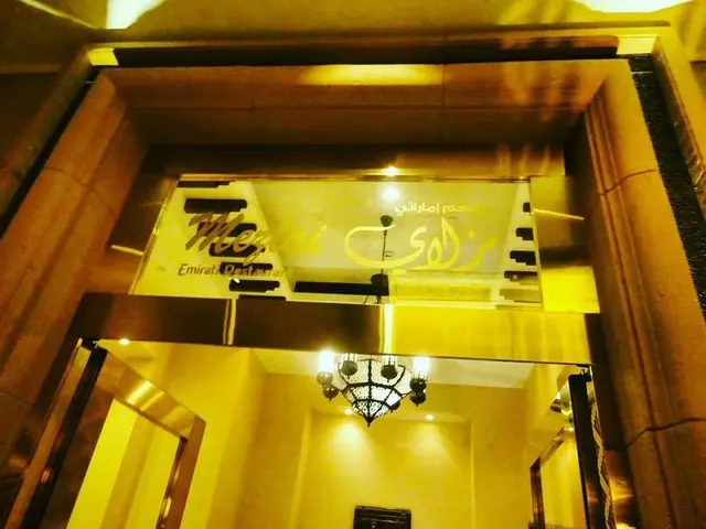 アラビアンレストラン「Mezlai」のゴージャスな内装【アラブ首長国連邦・アブダビ】