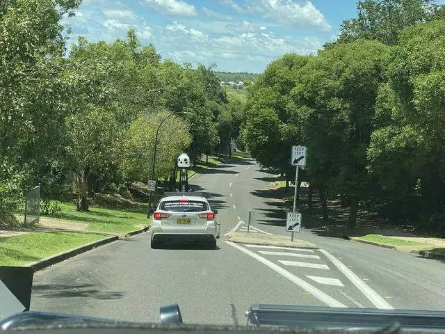 近所でアップルマップの車【オーストラリア】