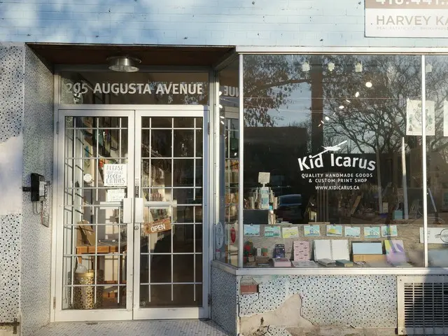 トロントらしいポストカードが買える雑貨屋さん！「Kid Icarus」【カナダ】