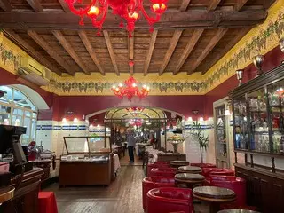 92年の歴史を持つレトロなカフェ＆レストラン【イタリア】