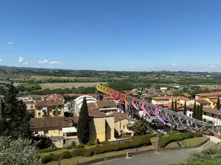 ペッチョーリのパノラマ歩道橋【イタリア】