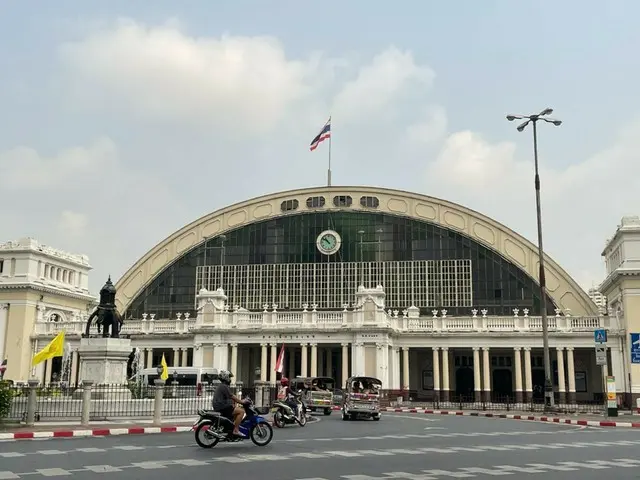 旅情を誘うバンコク最古のターミナル駅【タイ】