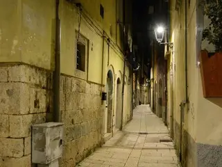 モリーゼ州の小都市イゼルニアの夜は幻想的【イタリア】