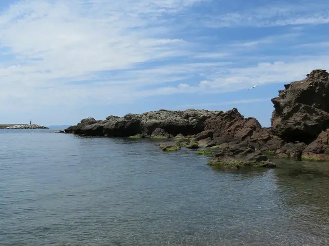 サルディーニャ島を巡る旅　断崖絶壁の大迫力を堪能できるドライブコース【イタリア】