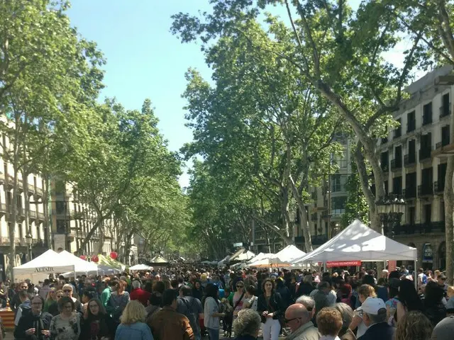 夏のバルセロナ、観光客の問題【スペイン】