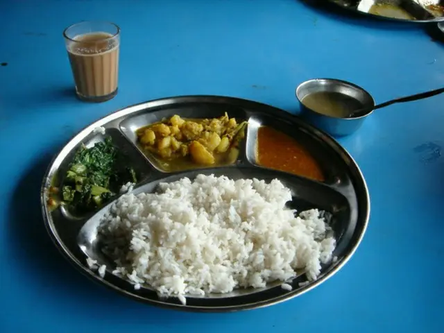 ネパールの国民食、ダルバートの正しい食べ方【ネパール】