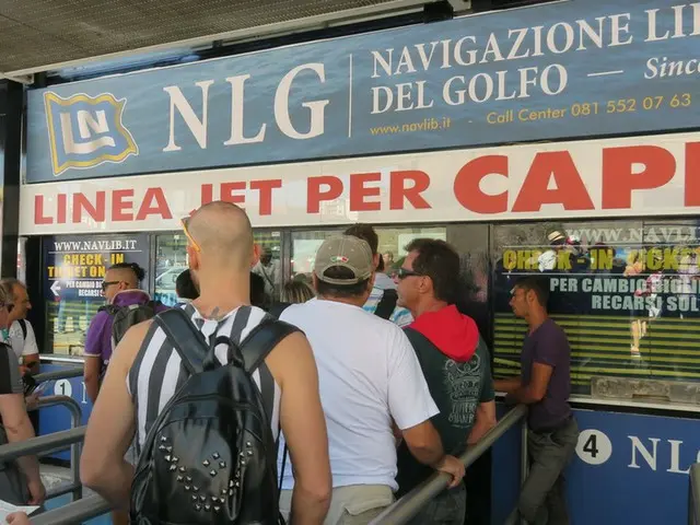 Norwegian Cruiseで行くクルーズの旅　イタリア（ナポリ港）のカプリ島観光【イタリア】