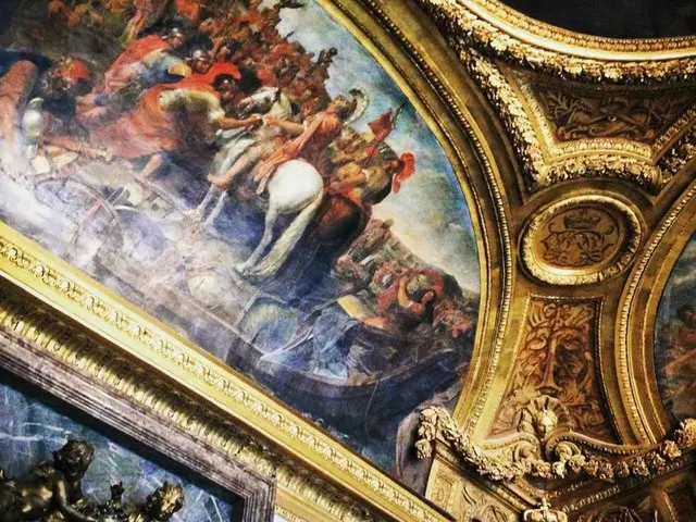 ヴェルサイユ宮殿の「戦争の間」と「平和の間」【フランス】