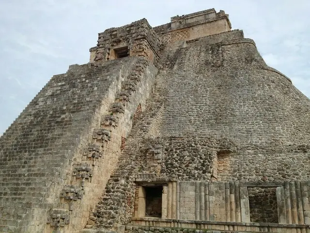 ウシュマル遺跡を訪ねる【メキシコ】