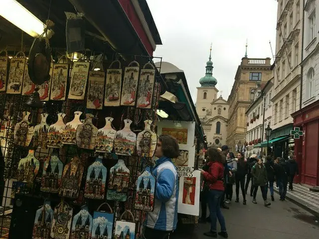 ばらまきチープ雑貨を買うなら、プラハのハヴェルスカー市場で！【チェコ・プラハ】