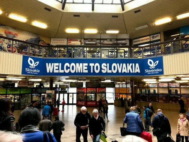 ウイーンから1時間！スロバキアのブラティスラバは日帰り旅行にぴったり！【オーストリア・ウィーン】
