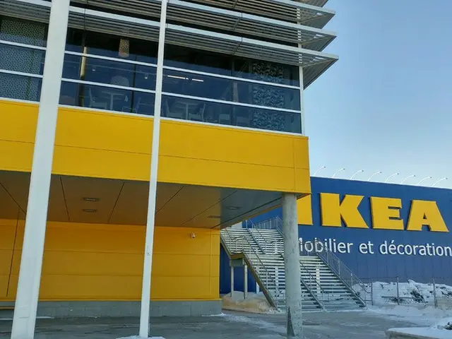 オープン初日は4000人も・・・ケベックのIKEA【カナダ・ケベック】