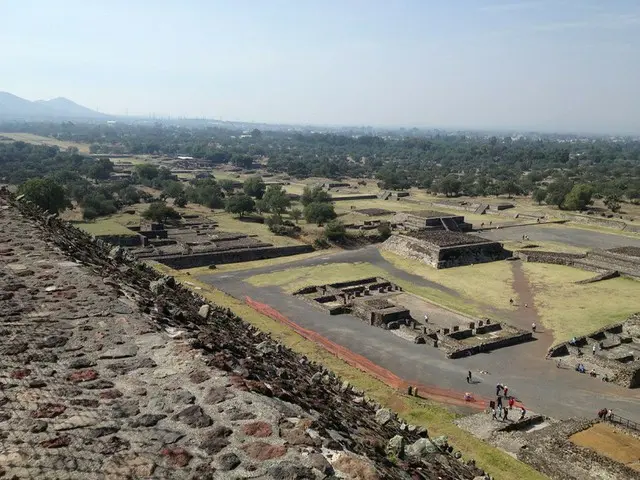 渋滞を回避してテオティワカンに【メキシコ】