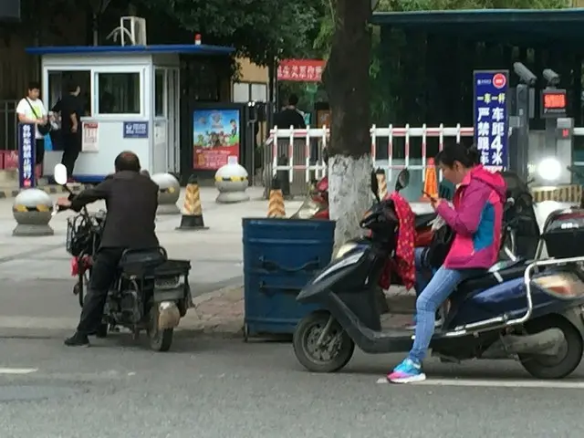 中国市民の足【中国・四川省】