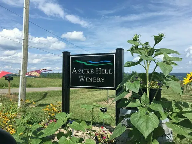 NY州フィンガーレイクスの、超アットホームワイナリーAzure Hill Winery！【アメリカ・ペンリルベニア】