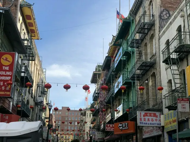 チャイナタウンで見つけた日本と中国が混ざり合ったユニークなお店【アメリカ】